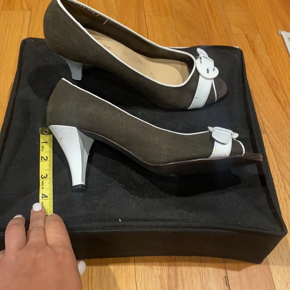 Brown and White Peep Toe Heels - Picture 9 of 9